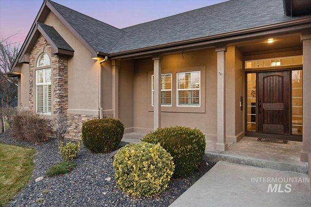 570 N Cove Colony Way, Eagle, ID 83616