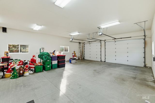 570 N Cove Colony Way, Eagle, ID 83616