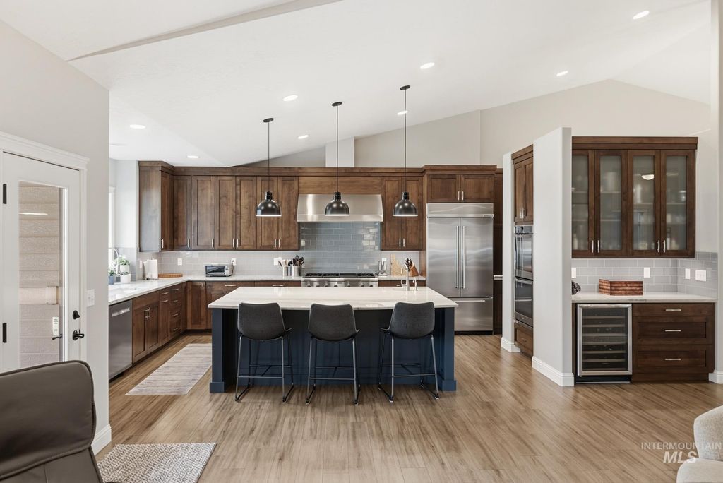 570 N Cove Colony Way, Eagle, ID 83616 photo 10