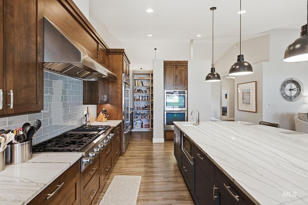 570 N Cove Colony Way, Eagle, ID 83616 photo 12