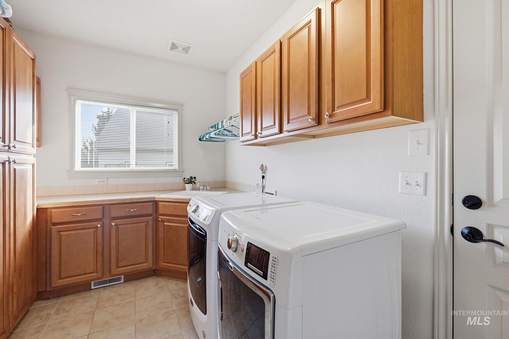 570 N Cove Colony Way, Eagle, ID 83616 photo 30