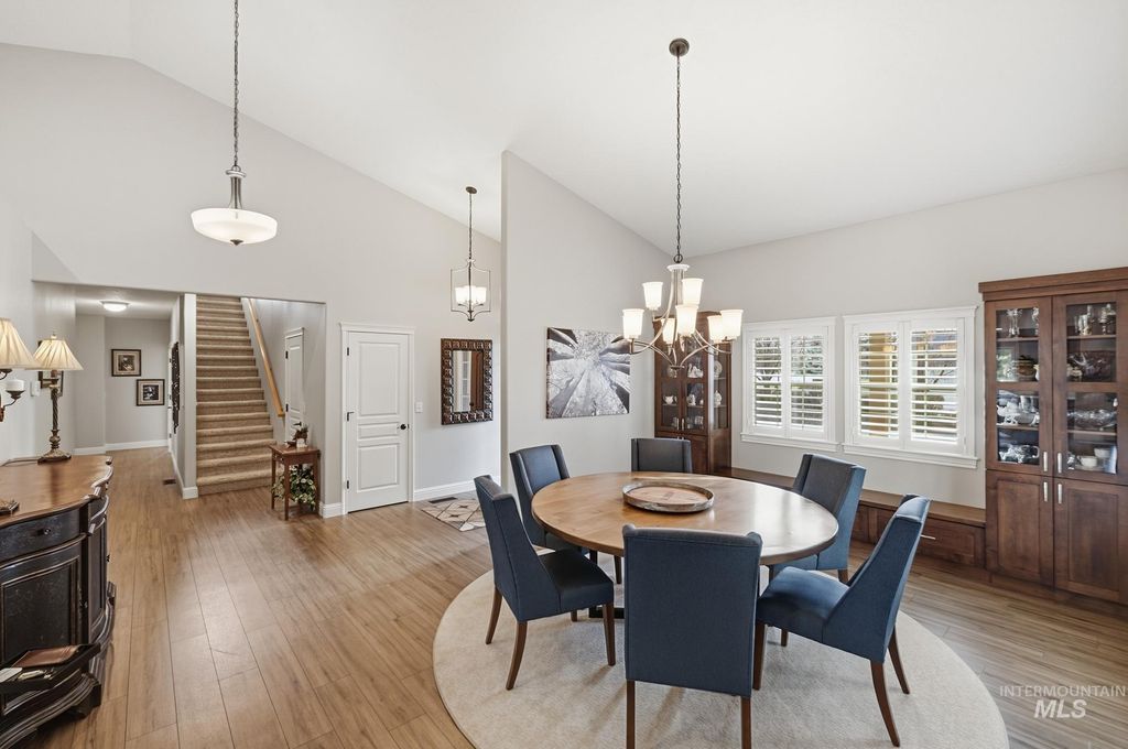 570 N Cove Colony Way, Eagle, ID 83616 photo 7