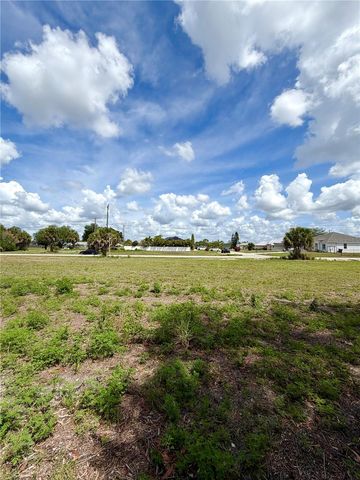 2142 NE 26TH STREET, Cape Coral, FL 33909