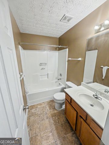 2878 Snapfinger Manor, Decatur, GA 30035