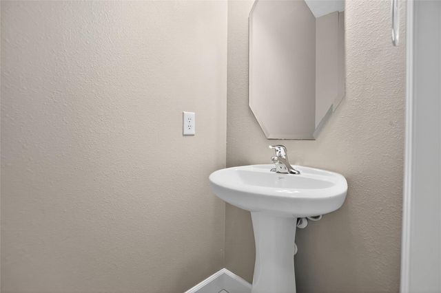 126 Silver Penny Drive, Conroe, TX 77384