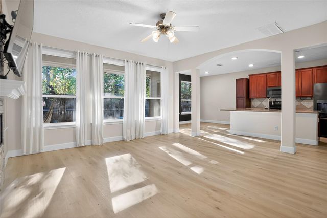 126 Silver Penny Drive, Conroe, TX 77384