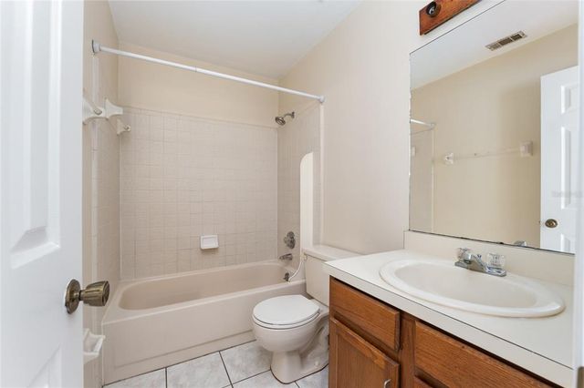 5721 SW 10TH PLACE, Gainesville, FL 32607
