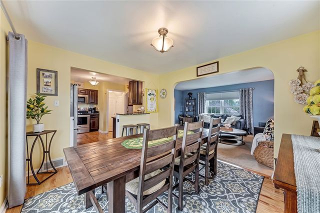 2104 Forge Dr., Hopewell Twp, PA 15001