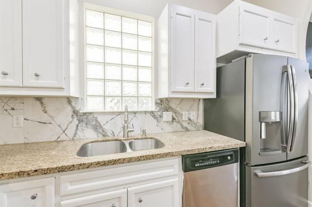 11307 Main Holly Drive, Houston, TX 77025