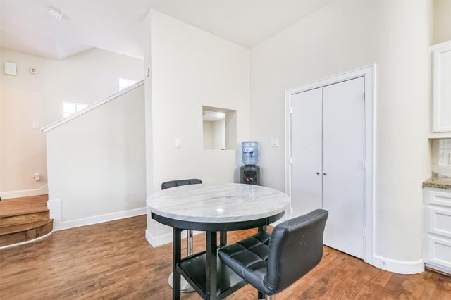 11307 Main Holly Drive, Houston, TX 77025