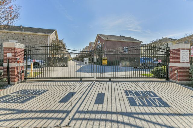 11307 Main Holly Drive, Houston, TX 77025