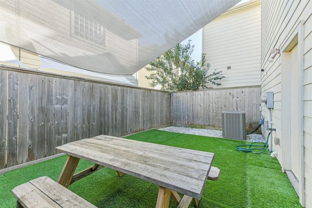 11307 Main Holly Drive, Houston, TX 77025