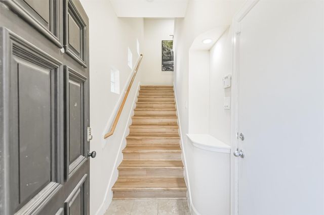 11307 Main Holly Drive, Houston, TX 77025