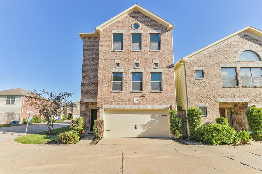 11307 Main Holly Drive, Houston, TX 77025