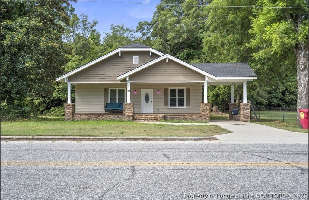 191 W Third Street, Parkton, NC 28371 — photo 2