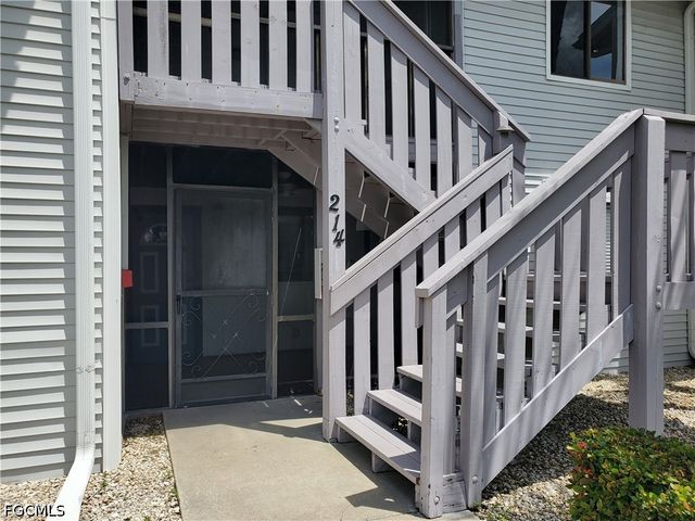 1055 Palm AVE 214, North Fort Myers, FL 33903