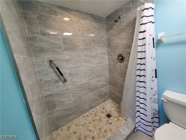 1055 Palm AVE 214, North Fort Myers, FL 33903