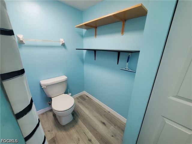 1055 Palm AVE 214, North Fort Myers, FL 33903