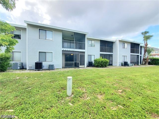 1055 Palm AVE 214, North Fort Myers, FL 33903