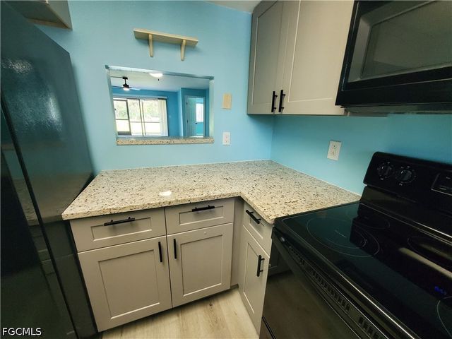 1055 Palm AVE 214, North Fort Myers, FL 33903