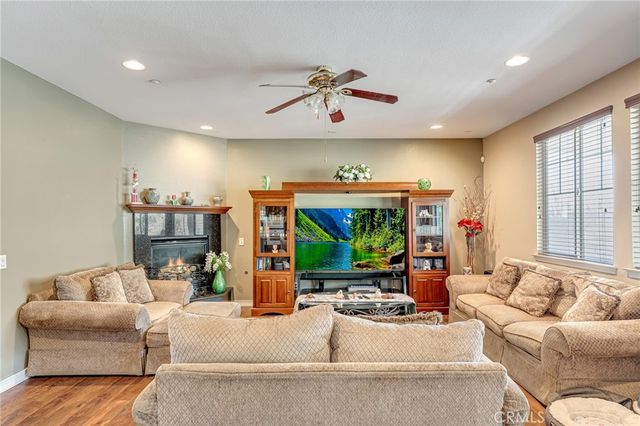 15356 Thistle Street, Fontana, CA 92336