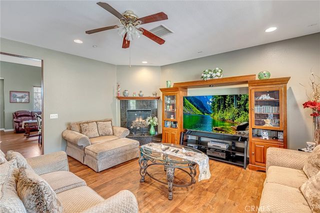 15356 Thistle Street, Fontana, CA 92336