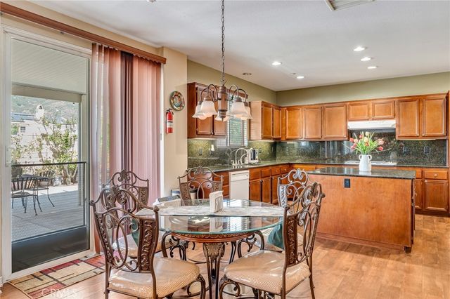 15356 Thistle Street, Fontana, CA 92336