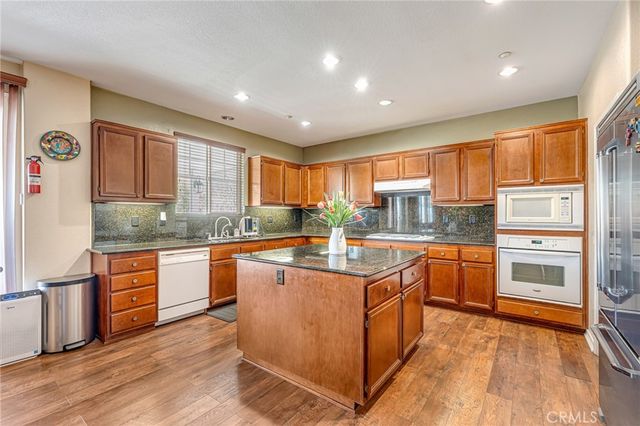 15356 Thistle Street, Fontana, CA 92336