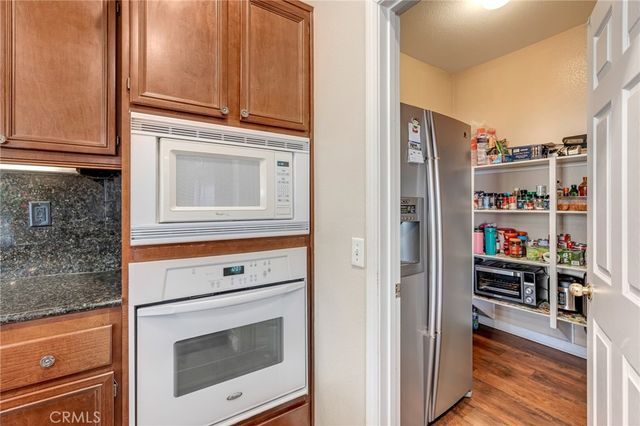 15356 Thistle Street, Fontana, CA 92336