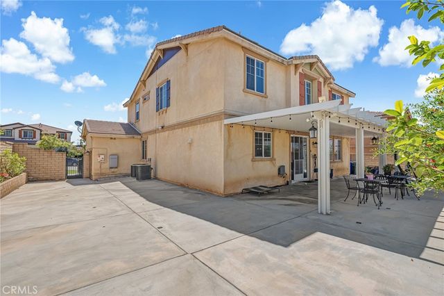 15356 Thistle Street, Fontana, CA 92336