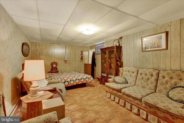 10 CHERRY CT, New Oxford, PA 17350