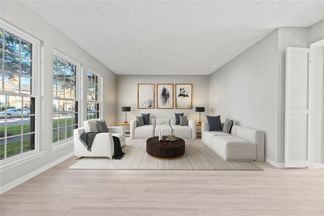 2212 Shadowdale Drive 358, Houston, TX 77043