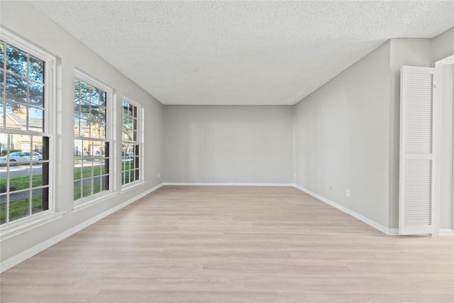 2212 Shadowdale Drive 358, Houston, TX 77043