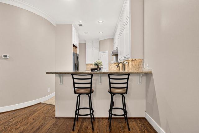 2816 Mcculloch Circle, Houston, TX 77056