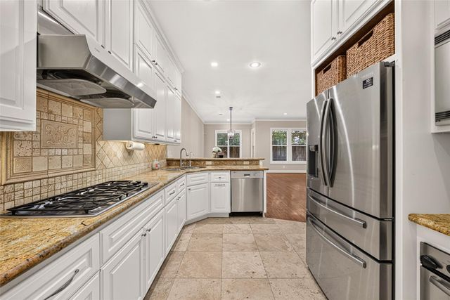2816 Mcculloch Circle, Houston, TX 77056