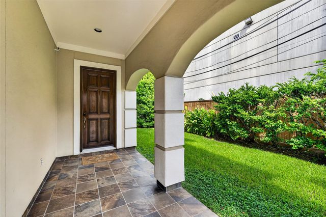 2816 Mcculloch Circle, Houston, TX 77056