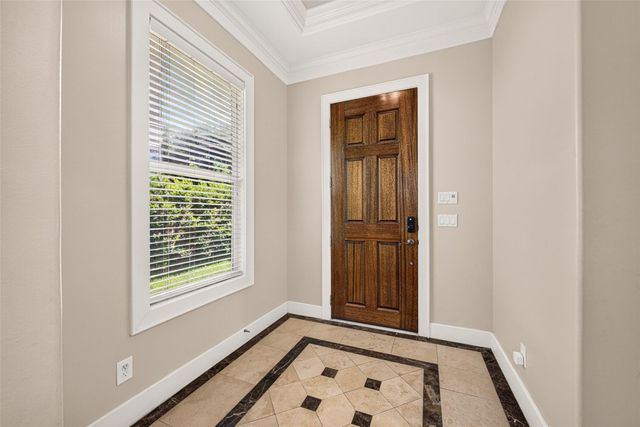 2816 Mcculloch Circle, Houston, TX 77056