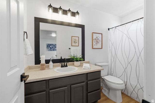 7553 S VALLEY MAPLE DR, West Jordan, UT 84081