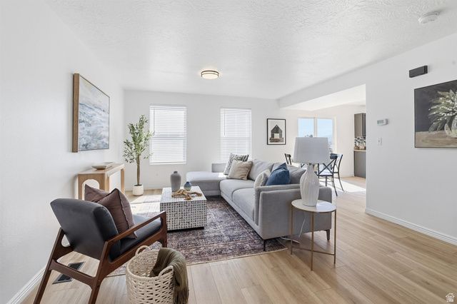 7553 S VALLEY MAPLE DR, West Jordan, UT 84081