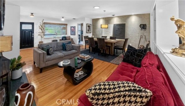 924 Irving Drive, Burbank, CA 91504