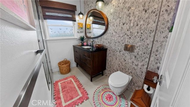 924 Irving Drive, Burbank, CA 91504