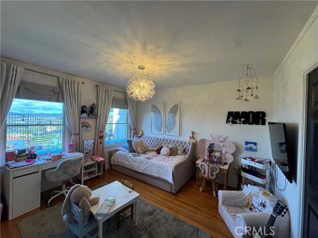 924 Irving Drive, Burbank, CA 91504