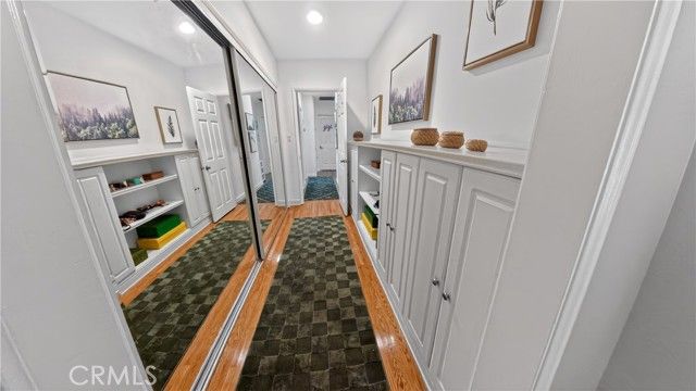 924 Irving Drive, Burbank, CA 91504