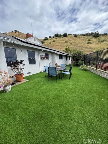 924 Irving Drive, Burbank, CA 91504