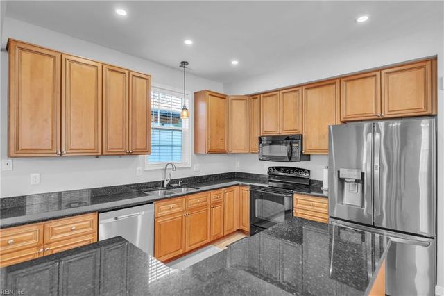 816 13th ST, Virginia Beach, VA 23451