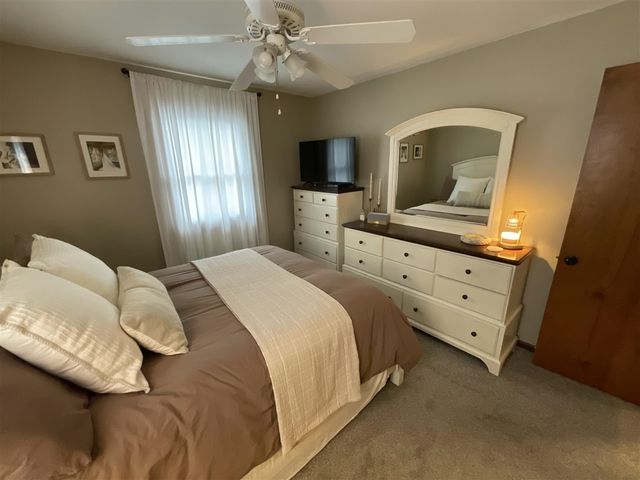 2441 N Division Avenue, Holland, MI 49424