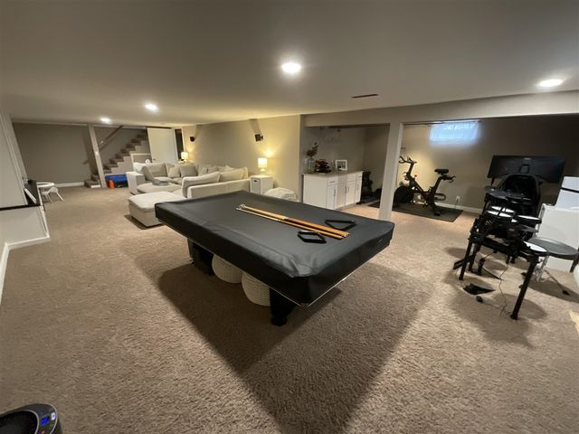 2441 N Division Avenue, Holland, MI 49424