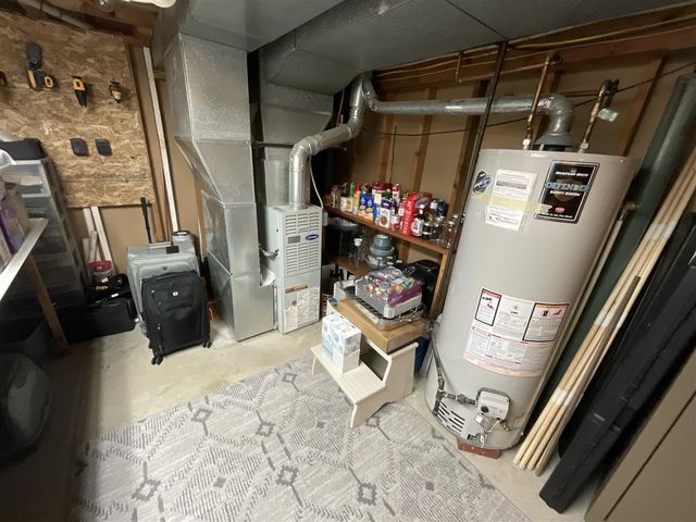 2441 N Division Avenue, Holland, MI 49424