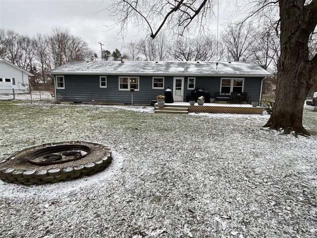 2441 N Division Avenue, Holland, MI 49424