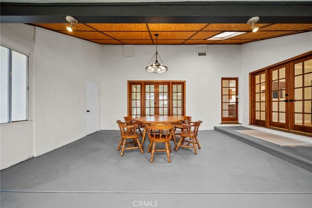 8936 Woodley Avenue, North Hills, CA 91343